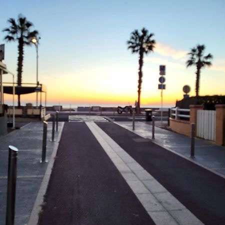 canet Esterno foto